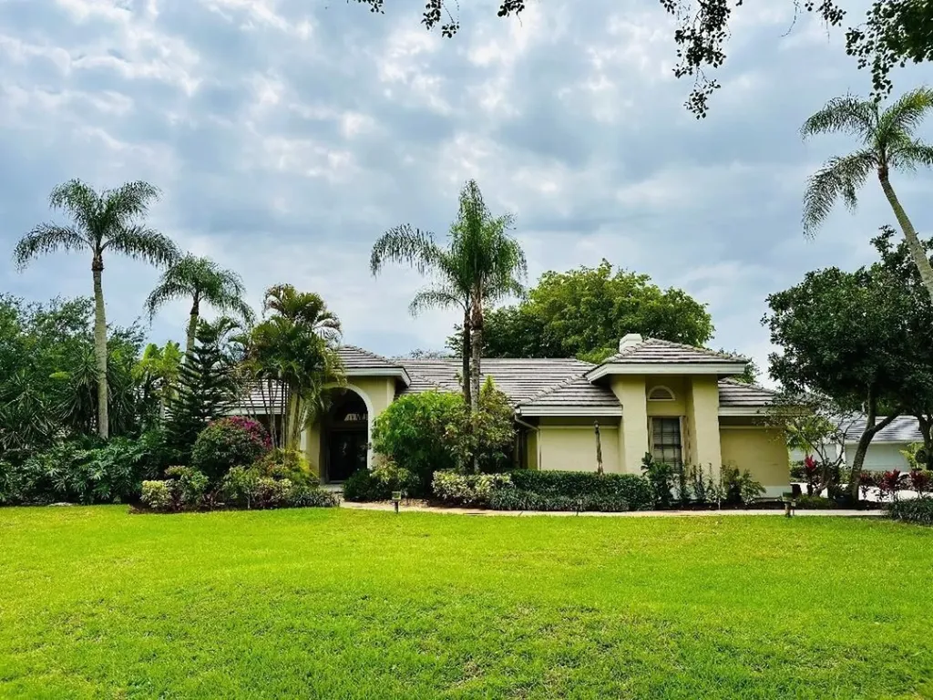 6620 N Woodridge Drive Parkland FL 33067