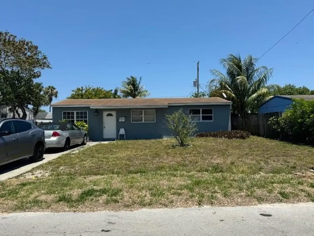1211 N 71st Avenue Hollywood FL 33024