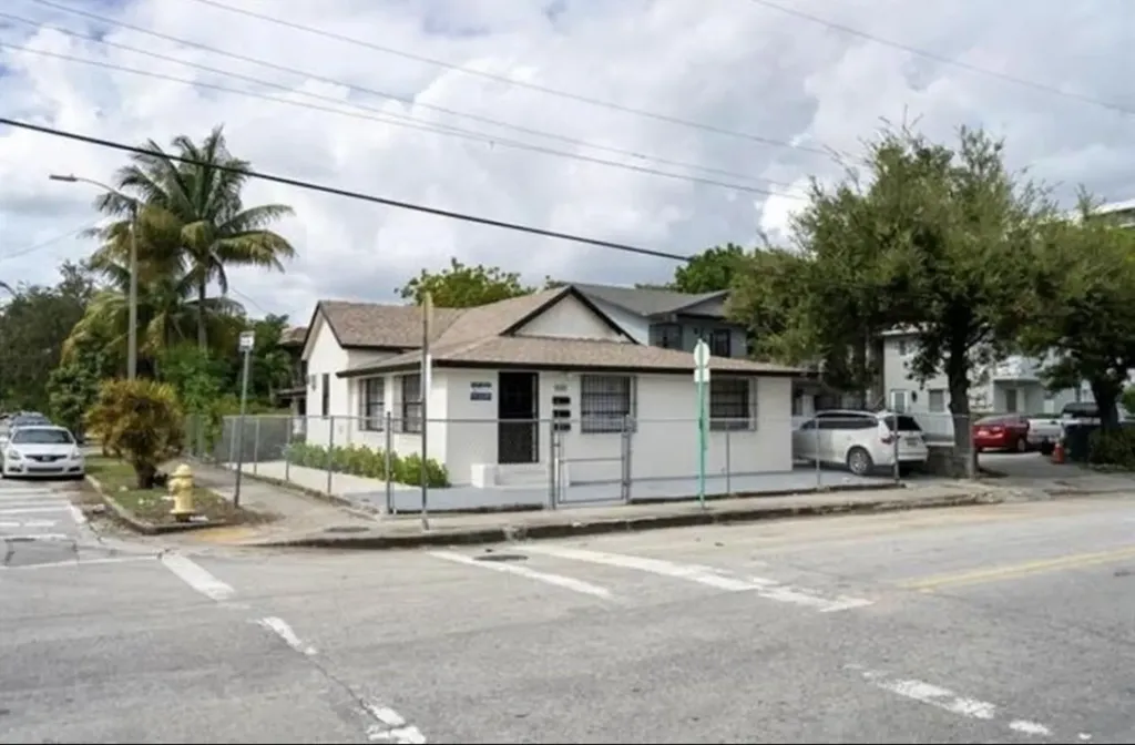 500 NW 10th Avenue Miami FL 33136