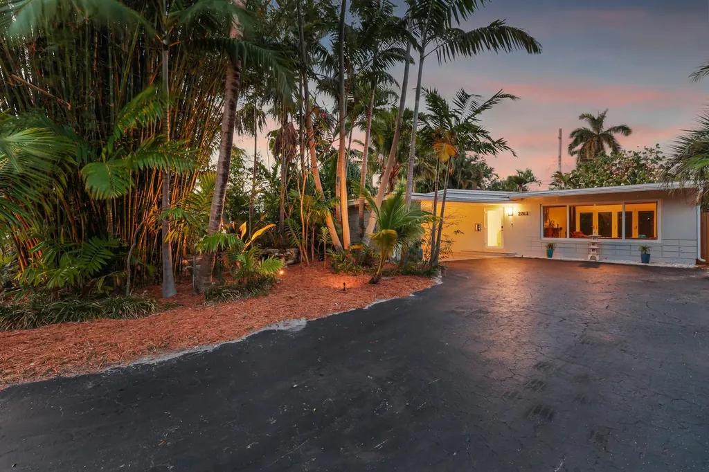 2764 NE 15th Avenue Wilton Manors FL 33334