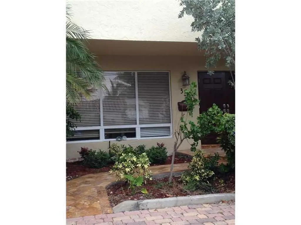313 Oregon Street Hollywood FL 33019