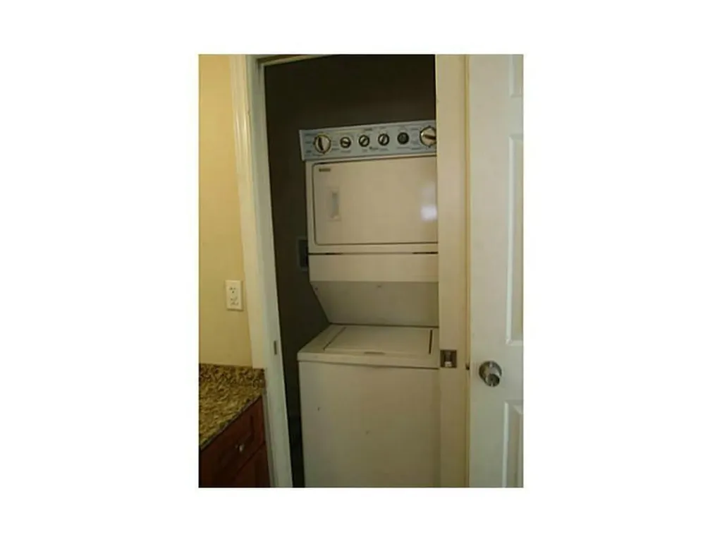 4110 N 31st Terrace Hollywood FL 33021