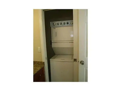 4110 N 31st Terrace Hollywood FL 33021