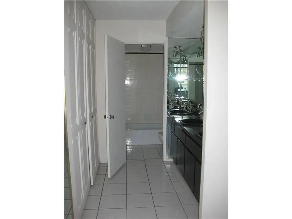3750 Inverrary Drive Lauderhill FL 33319