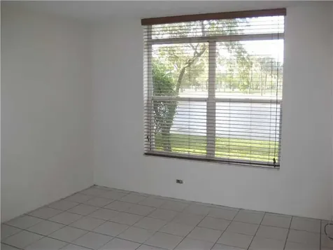 3750 Inverrary Drive Lauderhill FL 33319