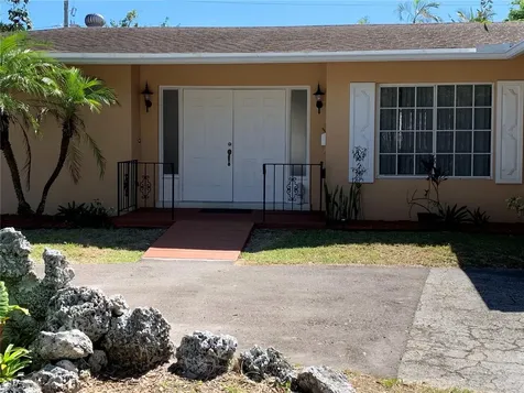 5260 SW 8th Court Plantation FL 33317