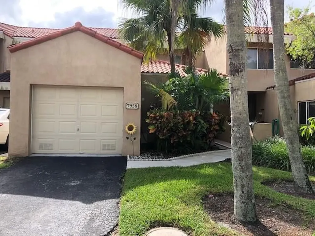 7958 NW 7th Court Plantation FL 33324