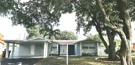 211 SW 65th Way Pembroke Pines FL 33023