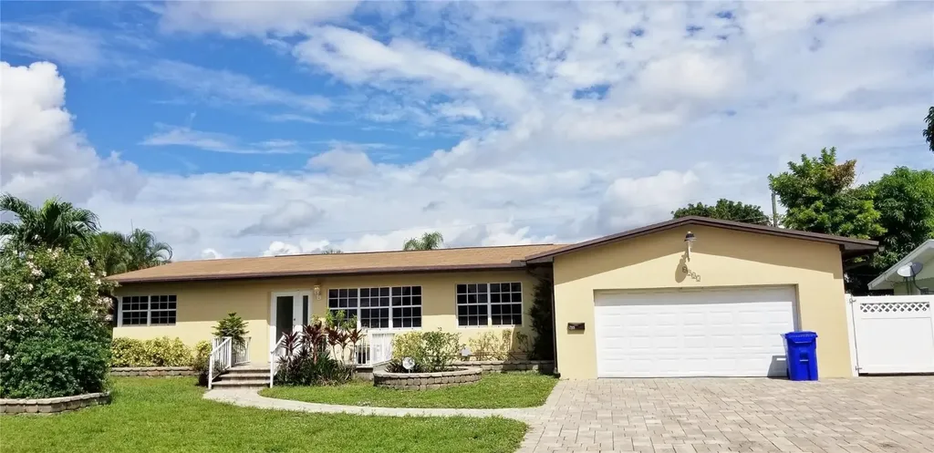 6917 SW 16th Court Pembroke Pines FL 33023