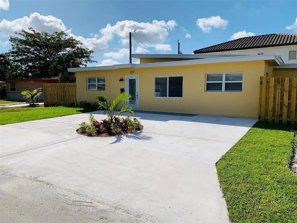 2213 SW 62nd Avenue Miramar FL 33023