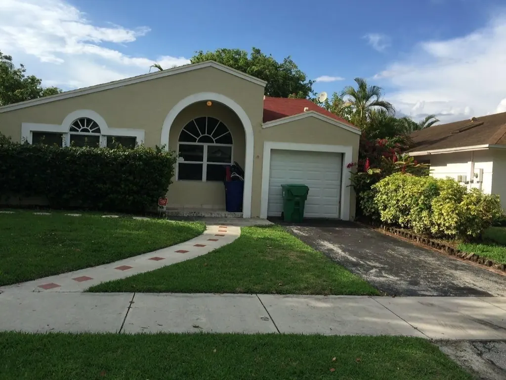 9851 SW 58th Court Cooper City FL 33328