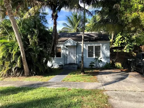 2315 Arthur Street Hollywood FL 33020