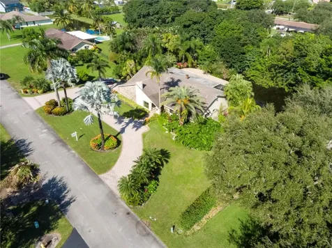 11601 SW 21st Court Davie FL 33325