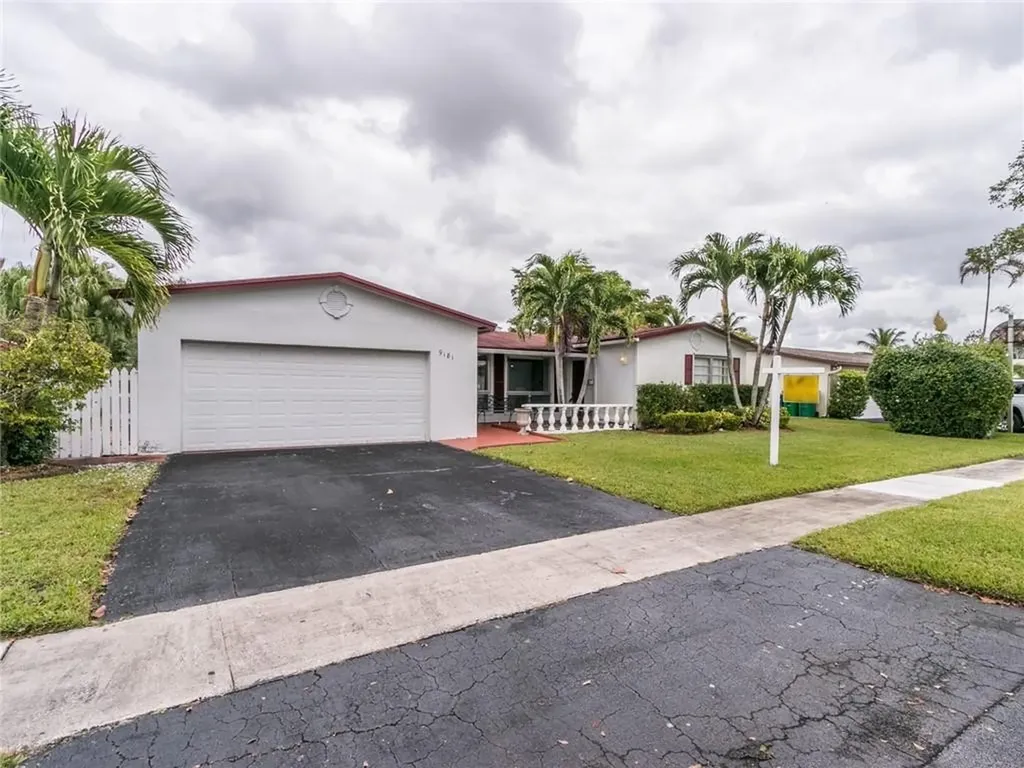 9181 SW 54th Street Cooper City FL 33328