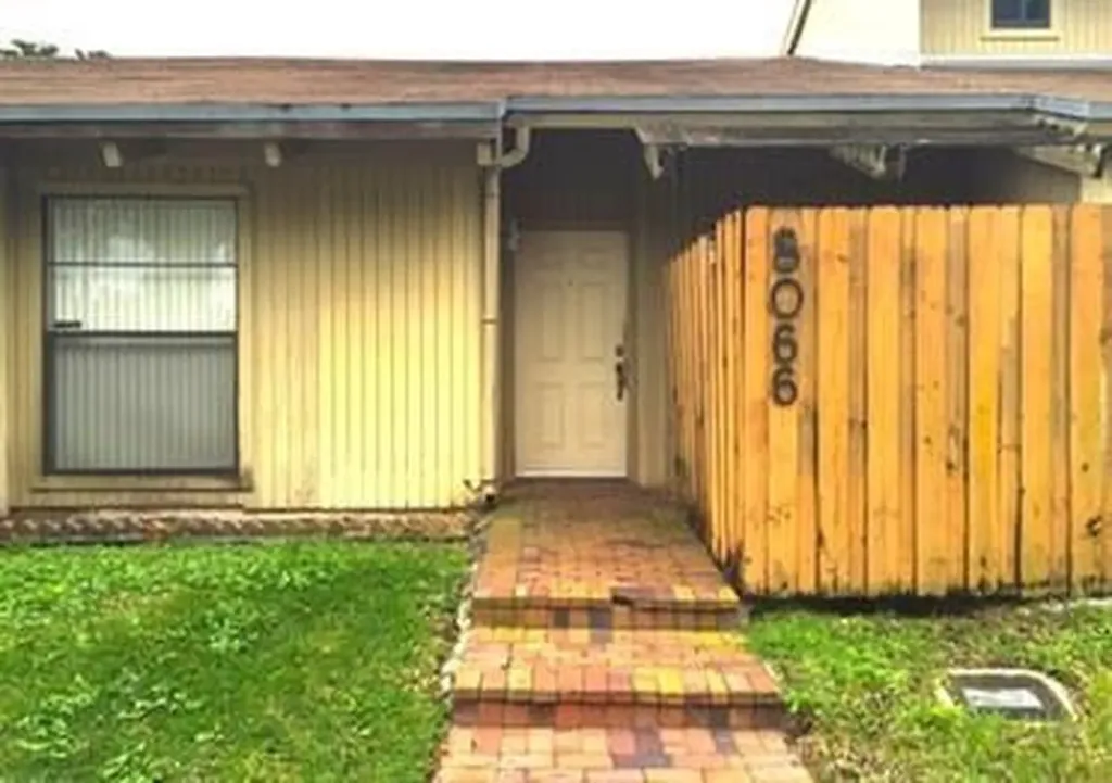 8066 SW 21st Court Davie FL 33324