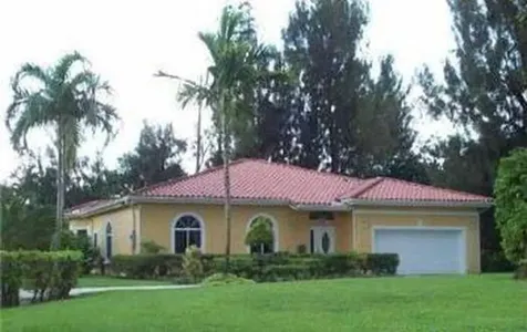 2691 SW 122nd Terrace Davie FL 33330