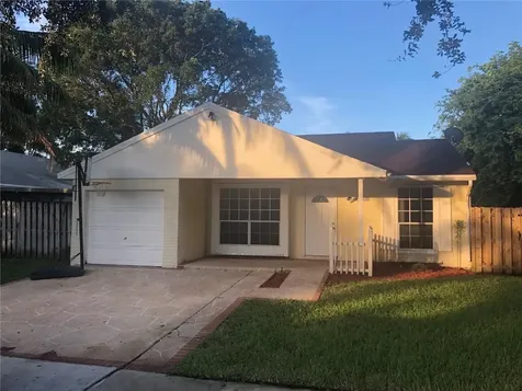 1210 SW 85th Avenue Pembroke Pines FL 33025