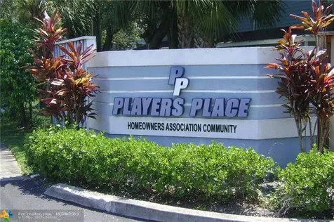 1922 Players Place North Lauderdale FL 33068