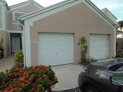 1369 NW 124th Avenue Pembroke Pines FL 33026