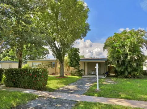 6898 NW 14th Court Plantation FL 33313