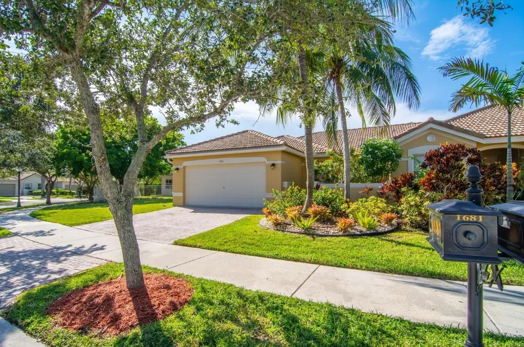 1681 Orion Lane Weston FL 33327