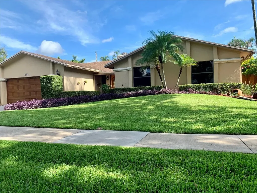 8913 SW 49th Court Cooper City FL 33328