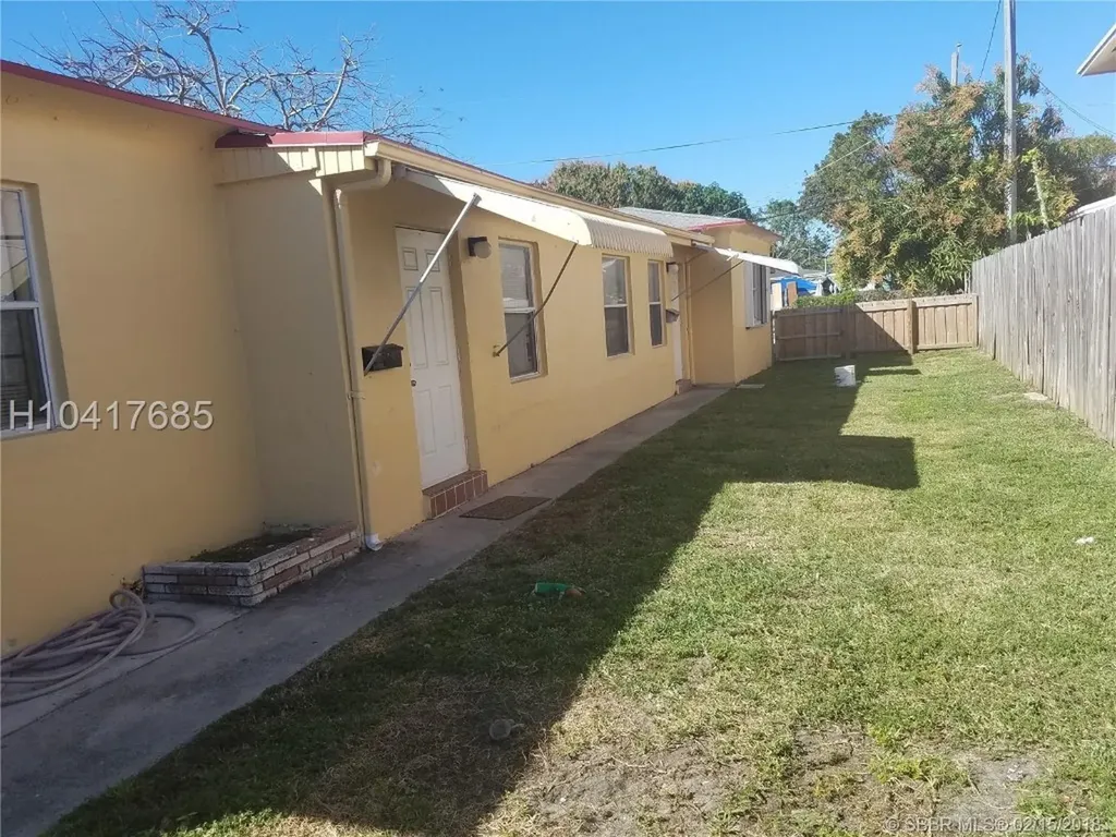 1907 Cleveland Street Hollywood FL 33020