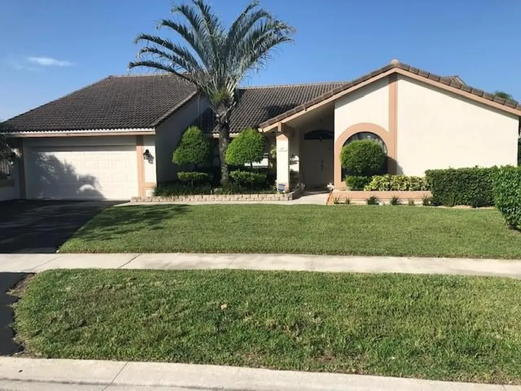 301 NW 107th Avenue Plantation FL 33324