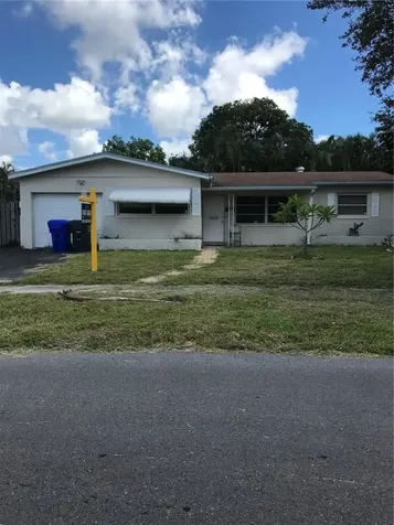 7439 Roosevelt Street Hollywood FL 33024