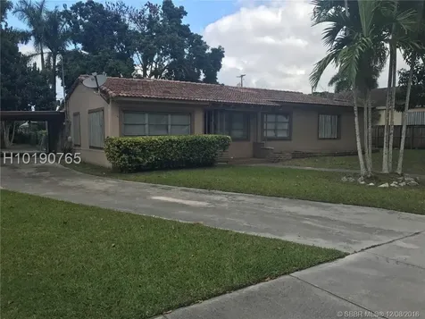 231 NW 14th Street Homestead FL 33030