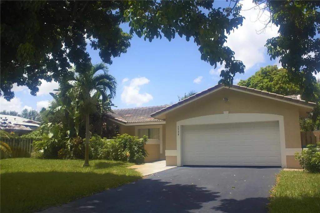 1736 NW 92nd Way Coral Springs FL 33071