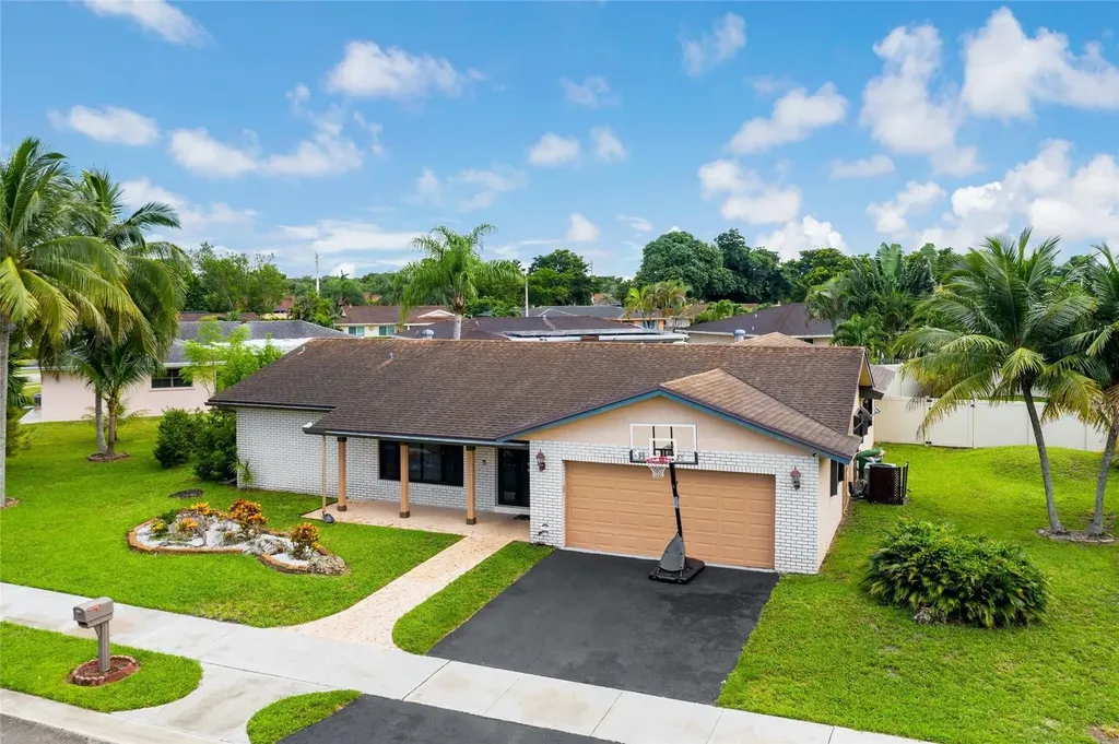 8950 NW 67th Court Tamarac FL 33321