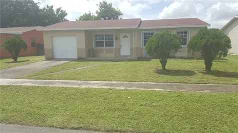 313 SW 76th Terrace North Lauderdale FL 33068