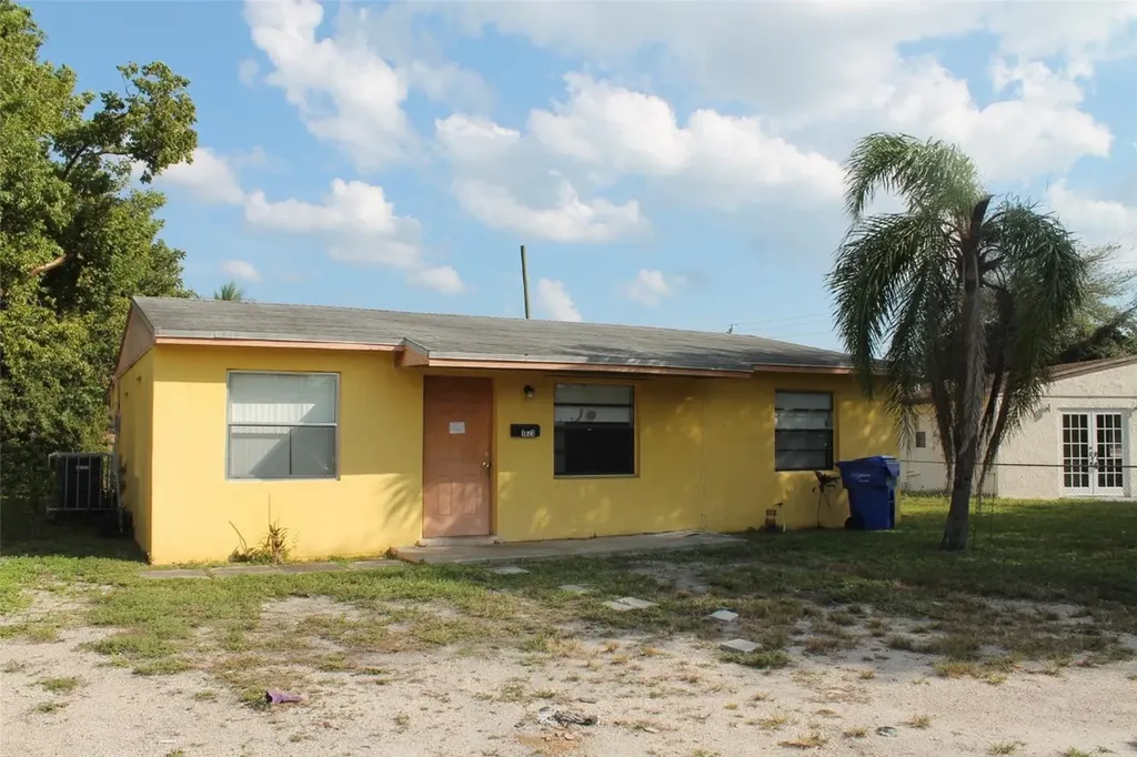 1623 S 24th Court Hollywood FL 33020