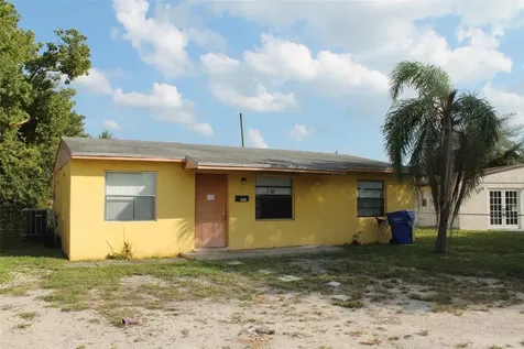 1623 S 24th Court Hollywood FL 33020