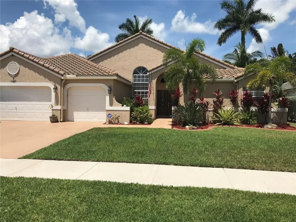 2721 E Orchard Circle Davie FL 33328