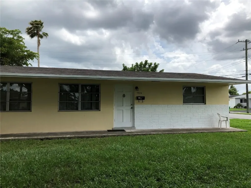 9472 SW 52nd Street Cooper City FL 33328