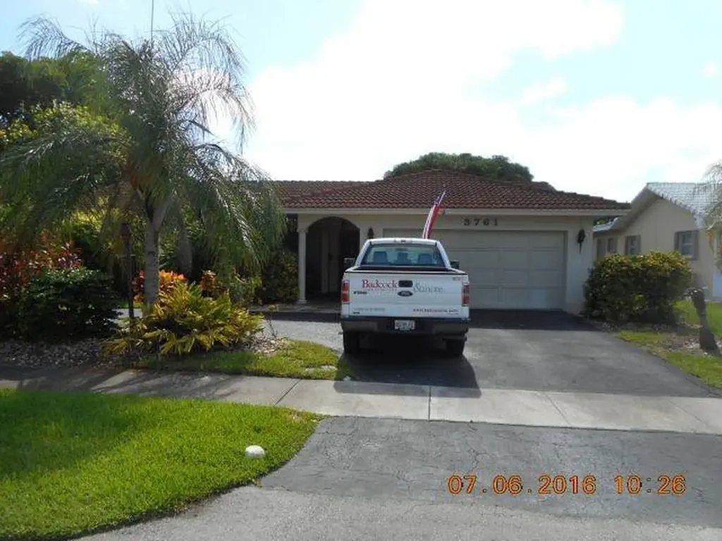 3761 N 55th Avenue Hollywood FL 33021