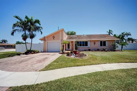 8900 NW 14th Street Pembroke Pines FL 33024