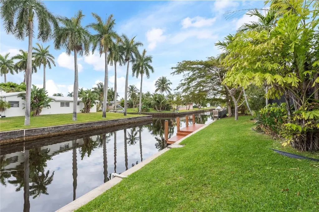 1821 SW 56th Avenue Plantation FL 33317
