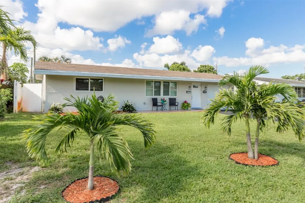 8260 NW 11th Court Pembroke Pines FL 33024