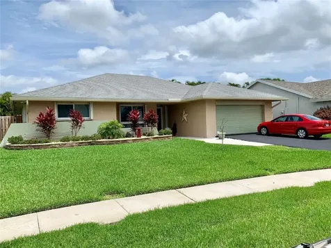 3190 NW 94th Terrace Sunrise FL 33351