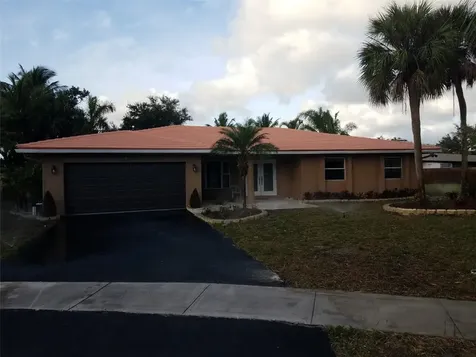 5471 SW 17th Street Plantation FL 33317