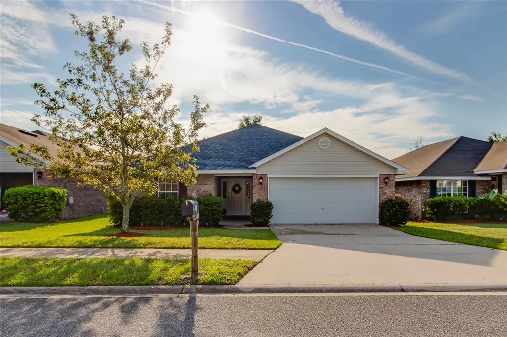 1853 Creekview Drive Green Cove Springs FL 32043