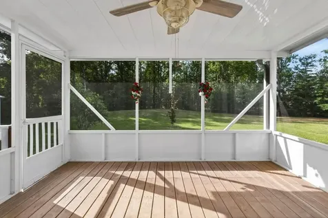 44480 Swallowfork Callahan FL 32011