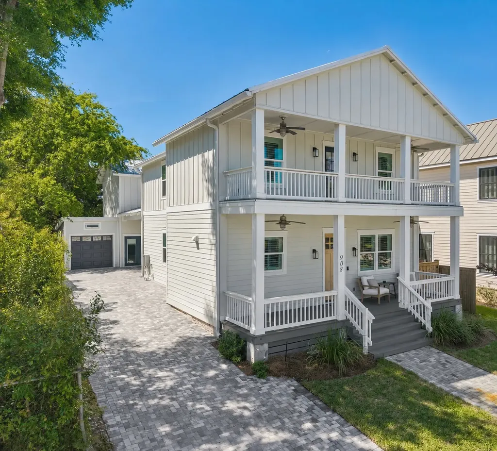 908 White Street Fernandina Beach FL 32034