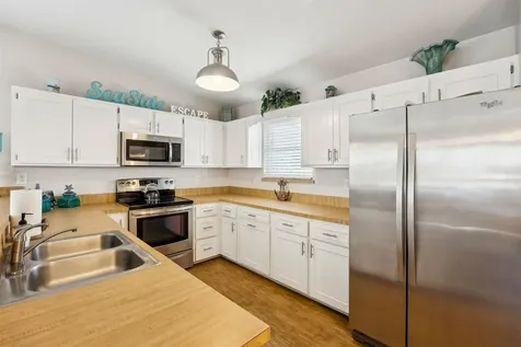 1530 Lisa Avenue Fernandina Beach FL 32034