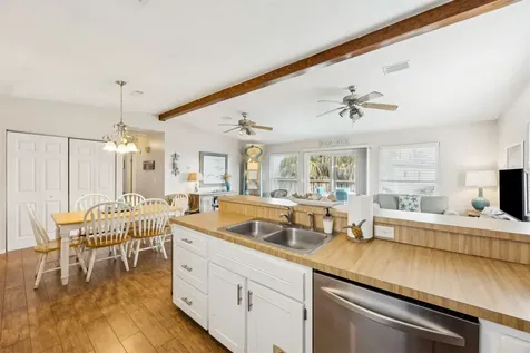 1530 Lisa Avenue Fernandina Beach FL 32034