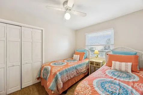 1530 Lisa Avenue Fernandina Beach FL 32034
