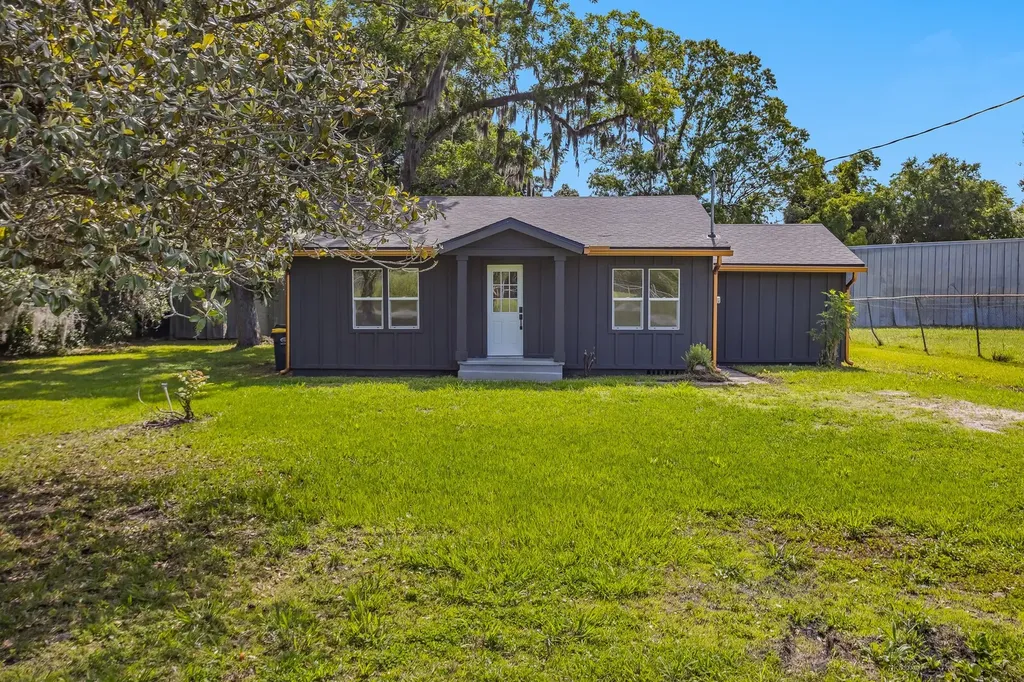 45124 New Ogilvie Road Callahan FL 32011